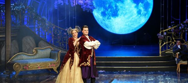 Spectacolul "Văduva veselă"
