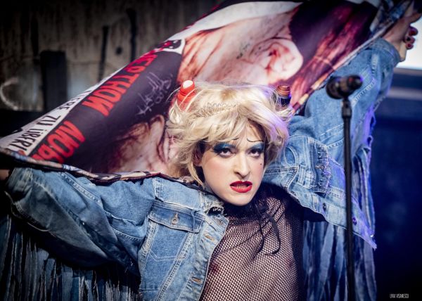 Spectacolul "Hedwig and the Angry Inch"