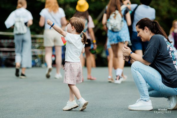 Familia pe primul loc - cadoul lunii decembrie de la Wonder Family Fest